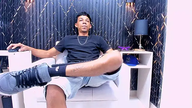 Snapshot of Gregory_Sforza chatting on 26, 11, 2025 Gregory Sforza online show from 26, 11, 2025