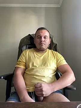 Snapshot of Gusta_bi chatting on 9, 2, 2026 Gusta bi online show from 9, 2, 2026