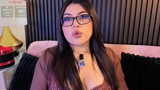 Snapshot of Alexa_Madisson chatting on 1, 7, 2026 Alexa Madisson online show from 1, 7, 2026