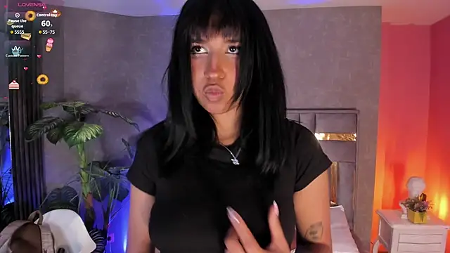 Snapshot of Karin_Ks chatting on 1, 7, 2026 Karin Ks online show from 1, 7, 2026