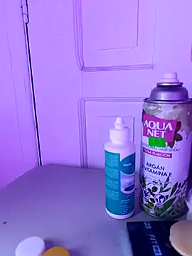 Snapshot of LoganPeny chatting on 23, 3, 2025 LoganPeny online show from 23, 3, 2025