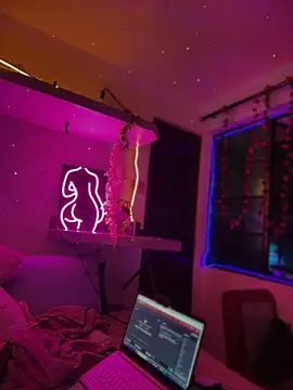 LoganPeny online show from 3, 12, 2025