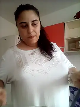 Snapshot of Veramaia chatting on 8, 7, 2026 Veramaia online show from 8, 7, 2026