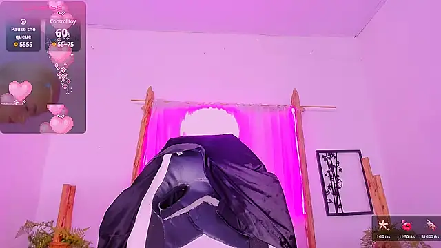 Snapshot of Brithanycullen chatting on 18, 3, 2025 Brithanycullen online show from 18, 3, 2025