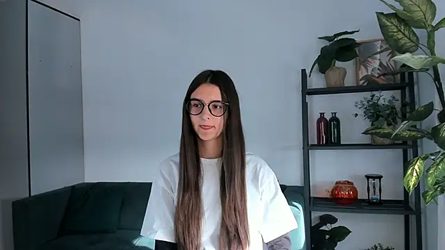 SunnCoote online show from 12, 3, 2025