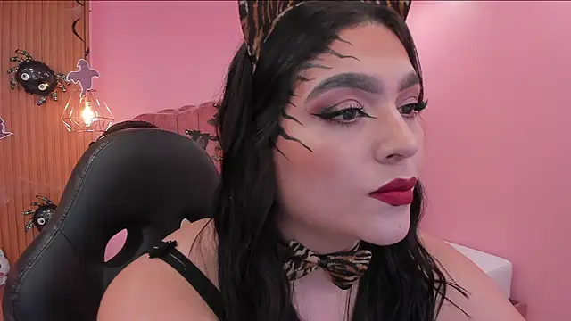 eva sainnt online show from 3, 10, 2025