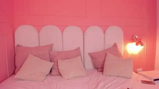 eva sainnt online show from 11, 10, 2025