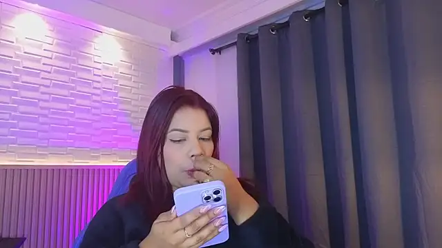 TiffanyWalk online show from 19, 12, 2025