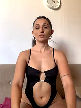 luci brecman online show from 19, 10, 2025