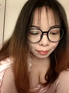 Snapshot of aa520uv chatting on 18, 3, 2025 aa520uv online show from 18, 3, 2025