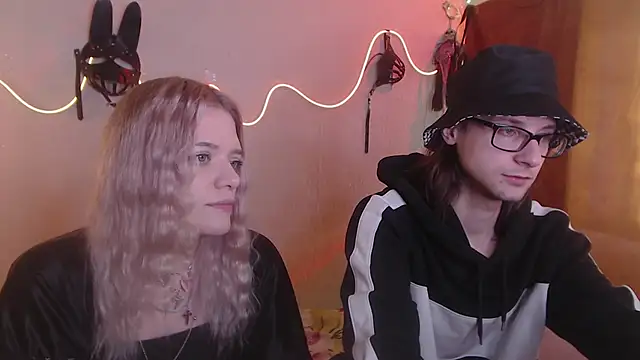 Snapshot of Your_Horny_Friends chatting on 20, 3, 2025 Your Horny Friends online show from 20, 3, 2025