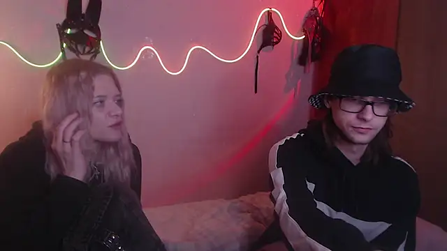 Snapshot of Your_Horny_Friends chatting on 21, 3, 2025 Your Horny Friends online show from 21, 3, 2025