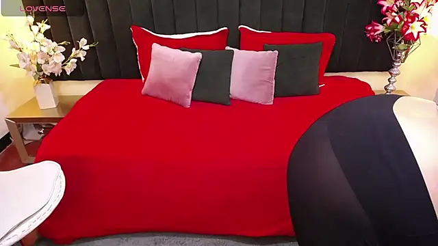 ailyn maury online show from 9, 10, 2025