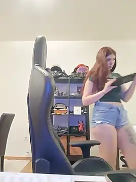 MeCherryy online show from 14, 5, 2026
