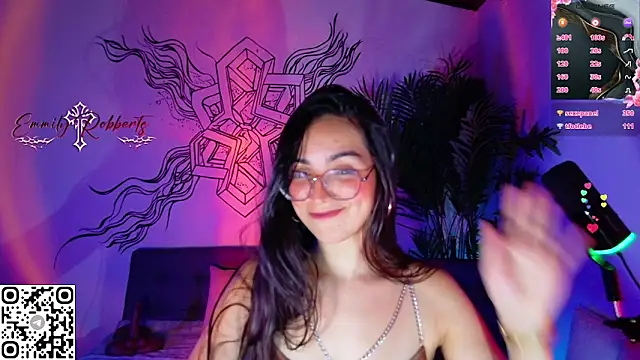Snapshot of Emmi_Roberts chatting on 16, 5, 2026 Emmi Roberts online show from 16, 5, 2026