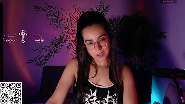 Snapshot of Emmi_Roberts chatting on 19, 5, 2026 Emmi Roberts online show from 19, 5, 2026