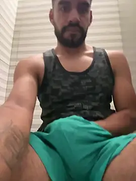 Snapshot of Leon__Hart_ chatting on 11, 7, 2026 Leon Hart online show from 11, 7, 2026