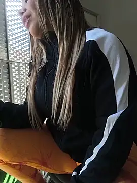 Alyssa 76 online show from 15, 5, 2026
