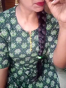 Snapshot of Shalini_telugu09 chatting on 16, 7, 2026 Shalini telugu09 online show from 16, 7, 2026