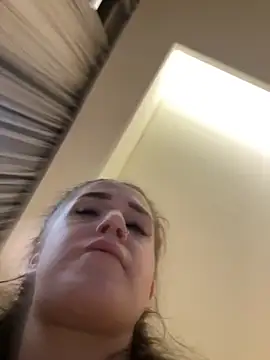 DarkVelvet online show from 16, 4, 2026