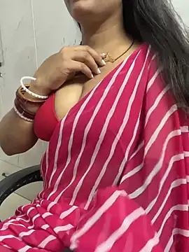 Snapshot of jhanvi_boo chatting on 27, 6, 2026 jhanvi boo online show from 27, 6, 2026