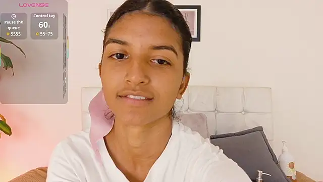 YuliethPetite online show from 19, 9, 2025