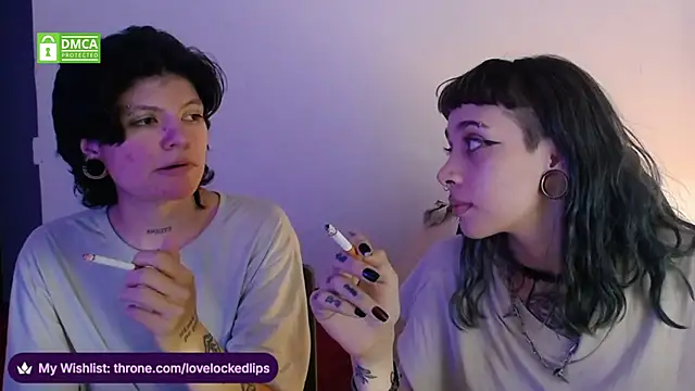 Snapshot of lovelockedlips chatting on 25, 3, 2026 lovelockedlips online show from 25, 3, 2026