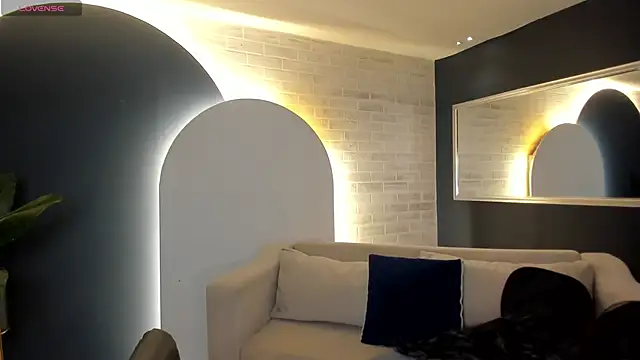 AmaliaCrus online show from 4, 4, 2026