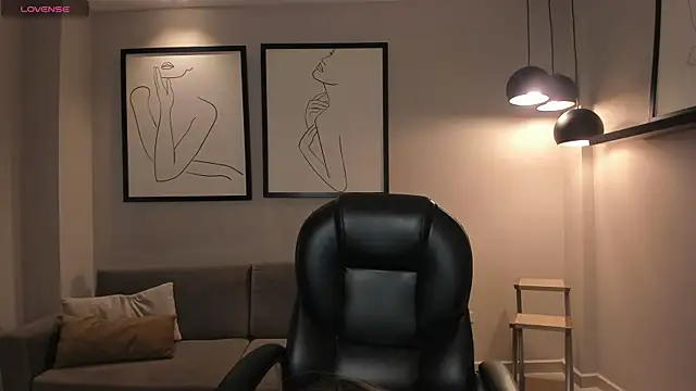 MaiaCollins online show from 24, 10, 2025