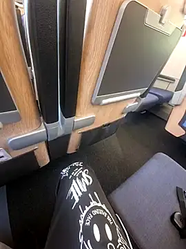 Snapshot of Alexalex_98 chatting on 11, 10, 2025 Alexalex 98 online show from 11, 10, 2025