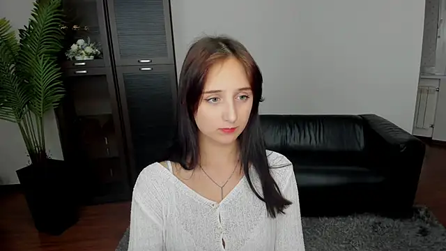 Snapshot of JulietMonli chatting on 28, 9, 2025 JulietMonli online show from 28, 9, 2025