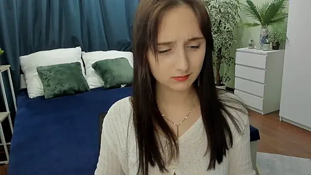 Snapshot of JulietMonli chatting on 1, 10, 2025 JulietMonli online show from 1, 10, 2025