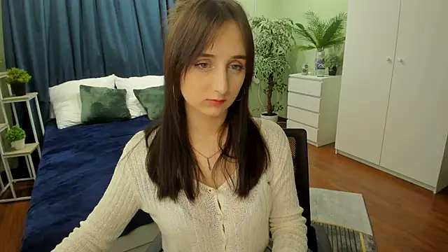 Snapshot of JulietMonli chatting on 5, 10, 2025 JulietMonli online show from 5, 10, 2025