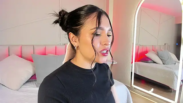 Snapshot of Eimmy_bm chatting on 20, 9, 2025 Eimmy bm online show from 20, 9, 2025