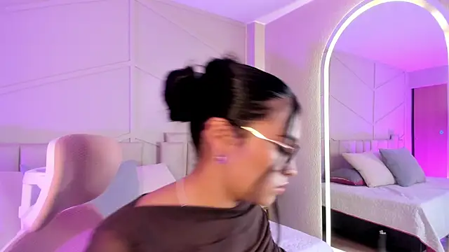 Snapshot of Eimmy_bm chatting on 30, 9, 2025 Eimmy bm online show from 30, 9, 2025