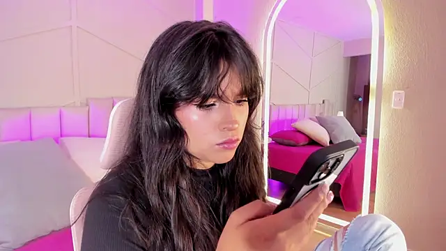 Snapshot of Eimmy_bm chatting on 30, 10, 2025 Eimmy bm online show from 30, 10, 2025