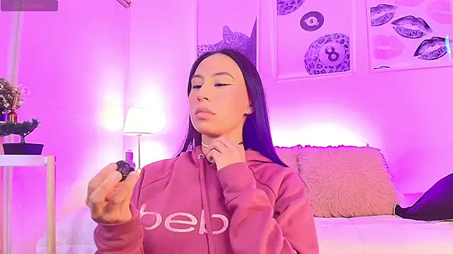 Valen ross  online show from 11, 3, 2026