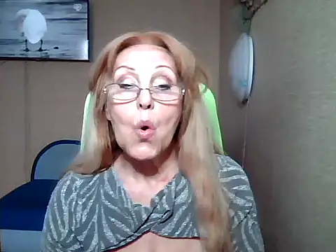 Margo Sweety online show from 17, 3, 2025