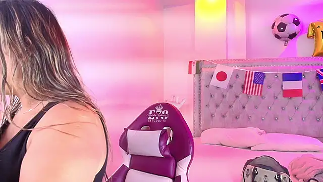 Snapshot of Lia_adamsss chatting on 3, 7, 2026 Lia adamsss online show from 3, 7, 2026