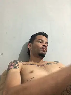 Snapshot of HenriquePhn chatting on 8, 3, 2026 HenriquePhn online show from 8, 3, 2026