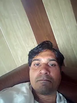 Snapshot of johnny8731 chatting on 17, 5, 2026 johnny8731 online show from 17, 5, 2026
