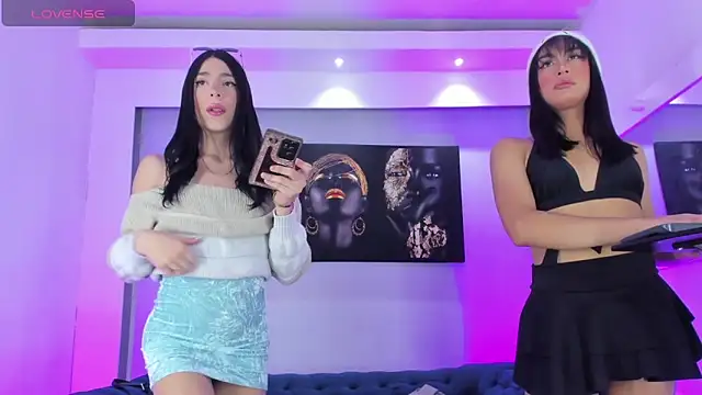 The Hot Ts Dolls online show from 26, 9, 2025