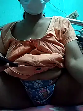 Sonajimo121994 online show from 9, 11, 2025