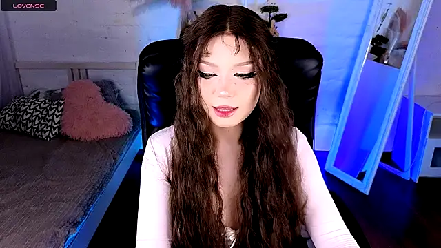 Snapshot of maddymystie chatting on 21, 5, 2026 maddymystie online show from 21, 5, 2026