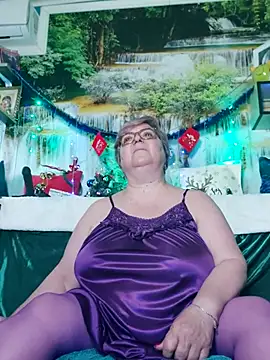 QueenPammy1 online show from 22, 12, 2025