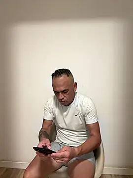 mateocali25 online show from 27, 5, 2026