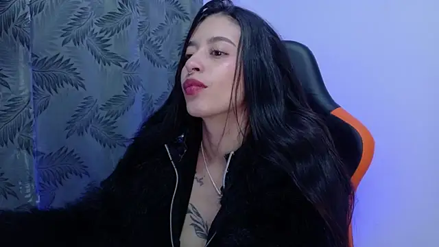 Snapshot of Misscarolsph chatting on 9, 6, 2026 Misscarolsph online show from 9, 6, 2026