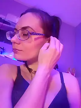 MilanaPure online show from 11, 3, 2025