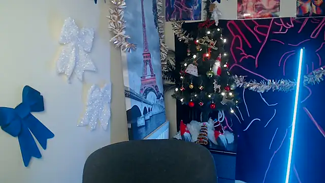 VanessaRey  online show from 20, 12, 2025