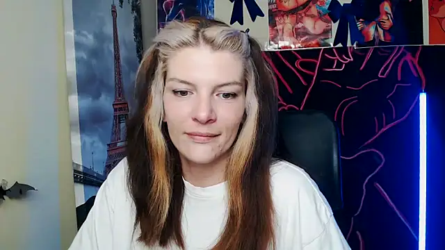 VanessaRey  online show from 2, 6, 2026